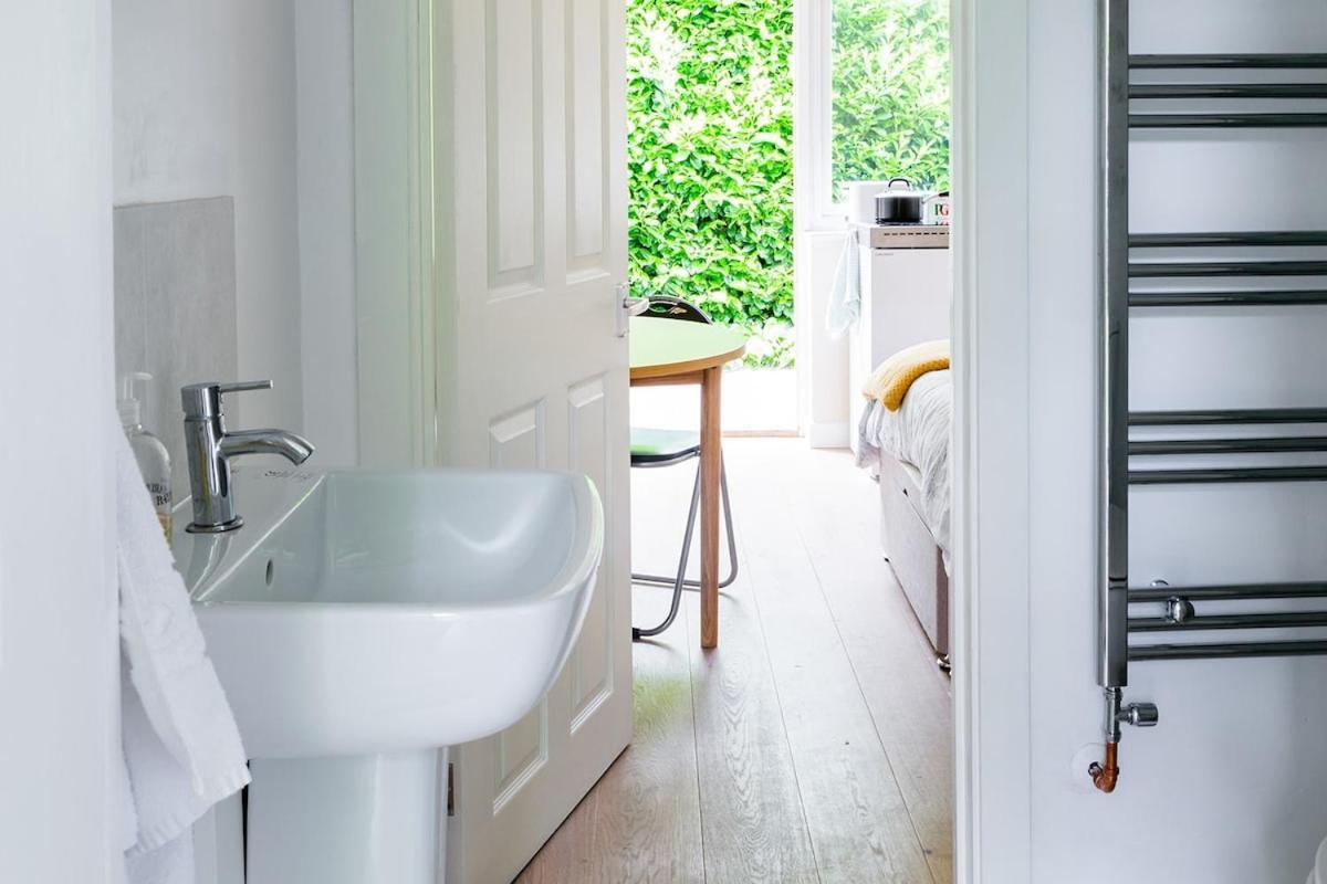 Double Ensuite in Central Forest Row Extérieur photo